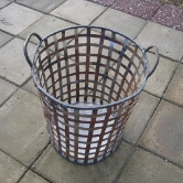 Flätad trädgårdskorg